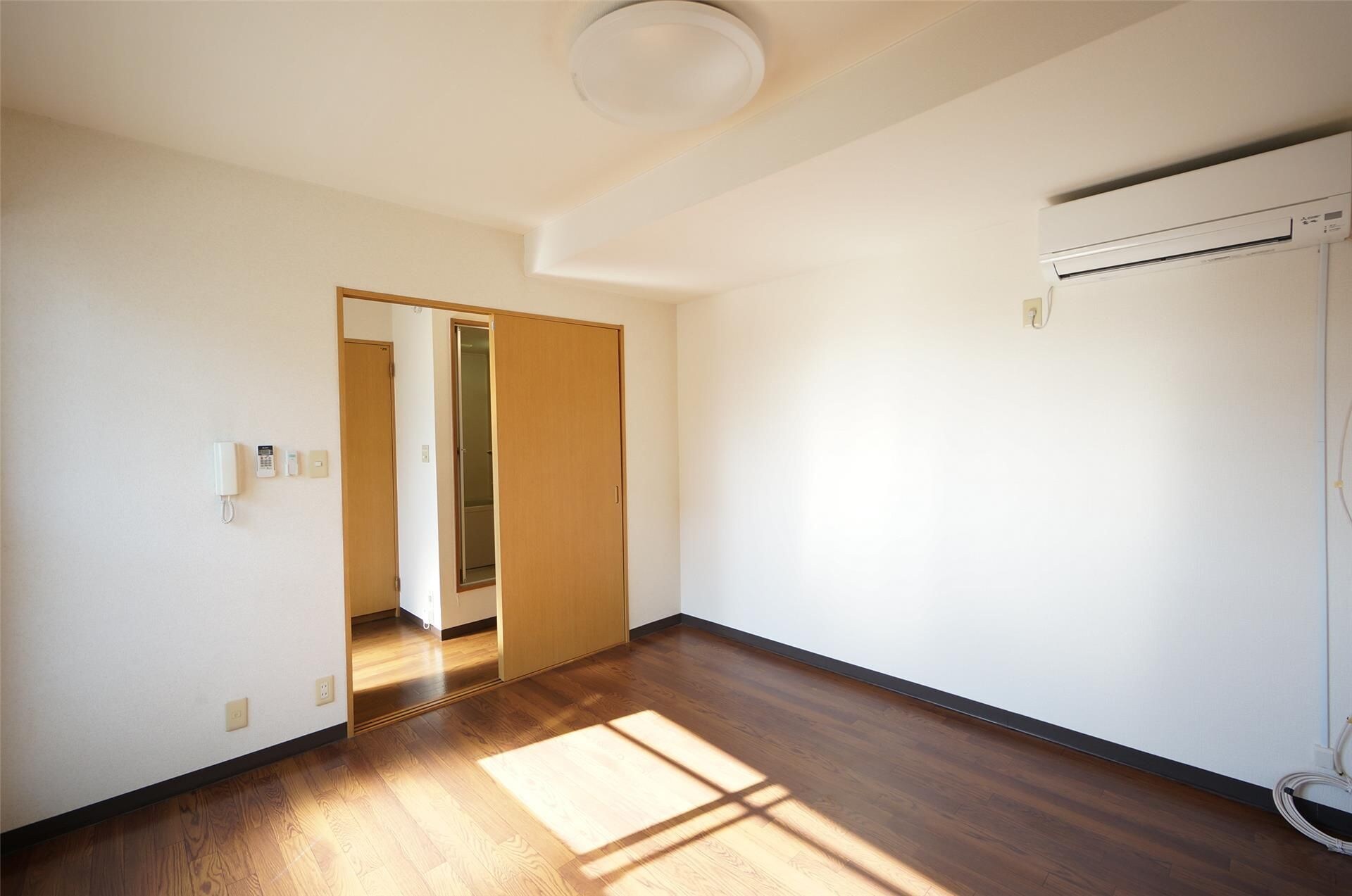 エミリービルの物件内観写真