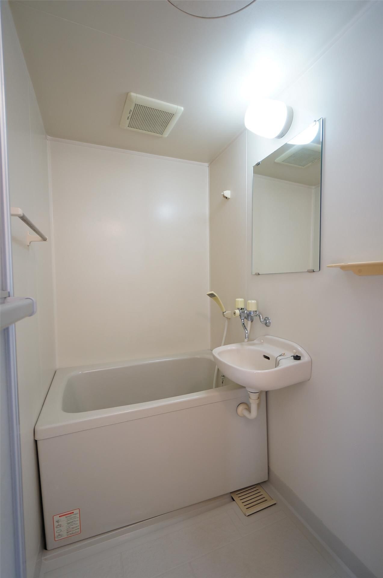 エミリービルの物件内観写真