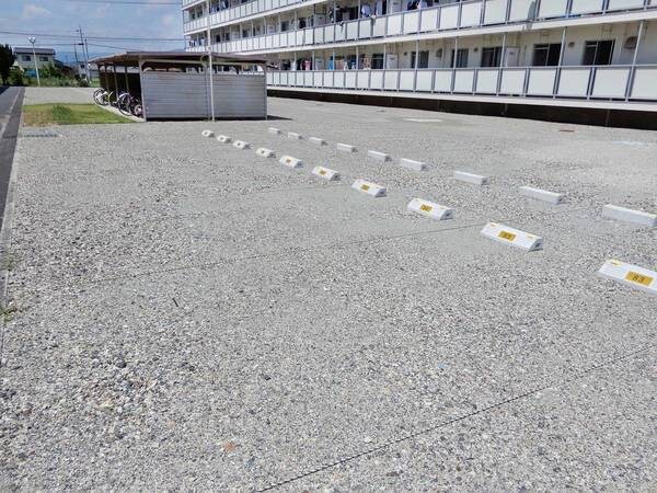 ビレッジハウス上原1号棟の物件外観写真