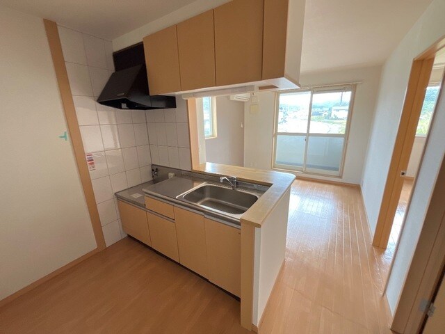 鴨方駅 徒歩20分 2階の物件内観写真