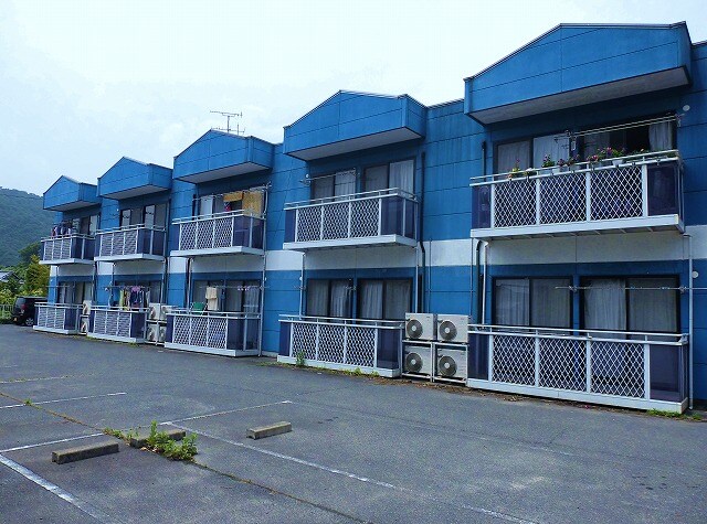 岡山県笠岡市吉浜の物件外観写真