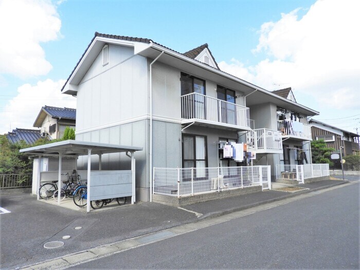 セントフランシスB棟の物件外観写真