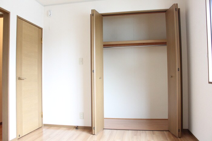 コニファーガーデン　３棟の物件内観写真