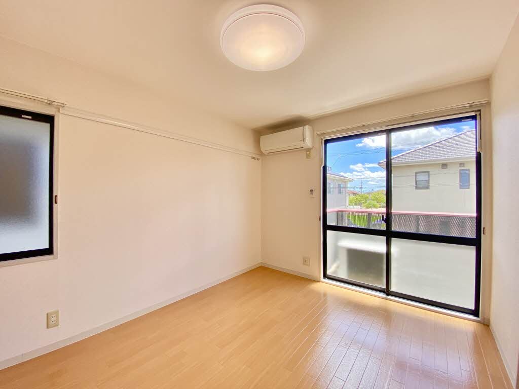 ディアス塩津　Ｂ棟の物件内観写真