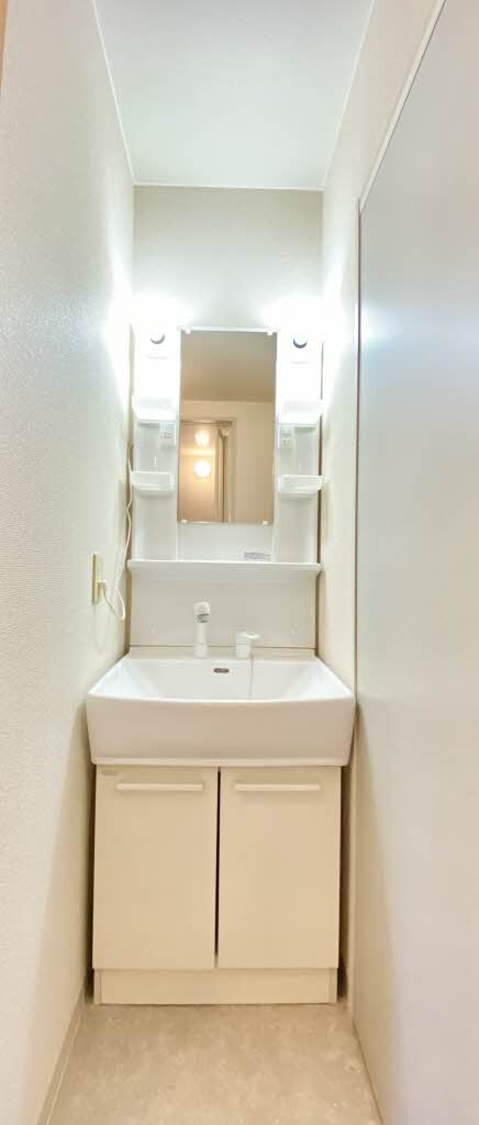 ディアス塩津　Ｂ棟の物件内観写真