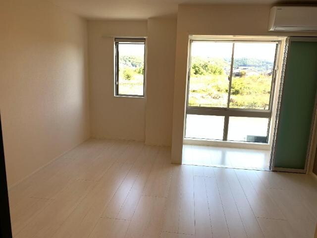 プラッツ・ユーたかまつの物件内観写真