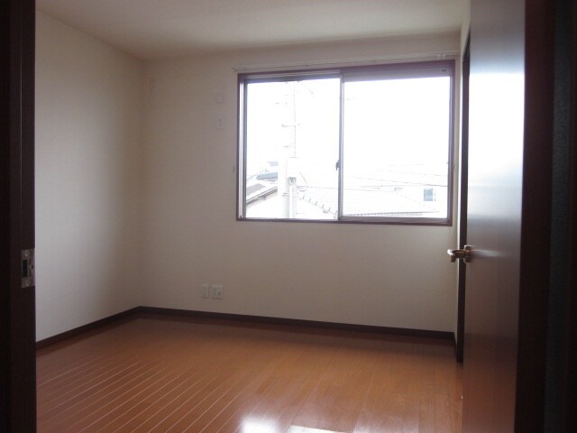 ヴィレ・エトワール Hの物件内観写真