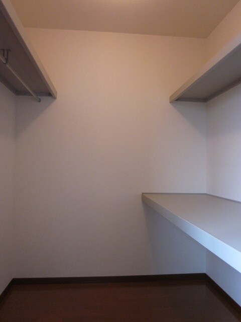 ヴィレ・エトワール Hの物件内観写真