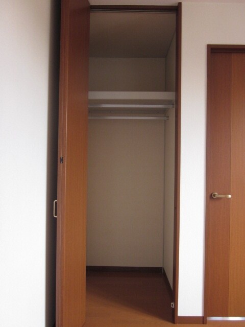 ヴィレ・エトワール Hの物件内観写真