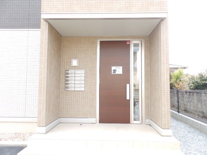 メゾン　ヴィレッタの物件外観写真