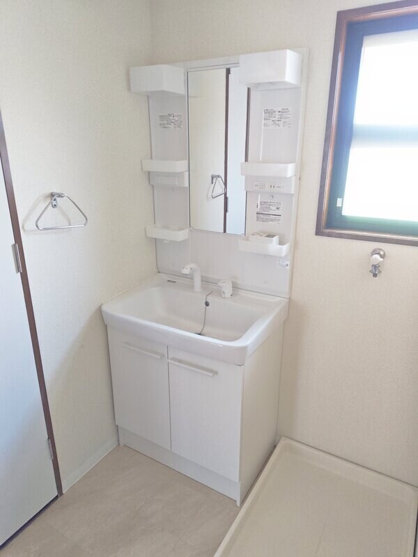 オノ・フラッツの物件内観写真