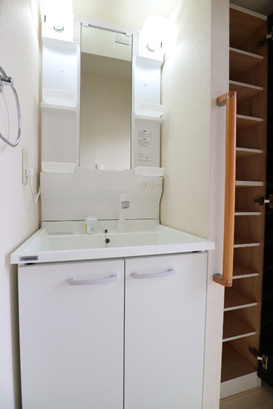 ニングル土倉 Cの物件内観写真