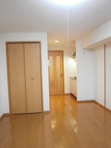 サン・スプリングメゾンＡの物件内観写真