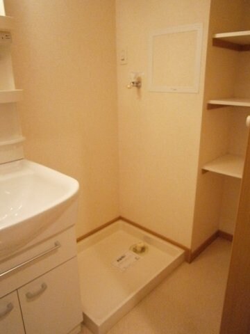 サン・スプリングメゾンＡの物件内観写真