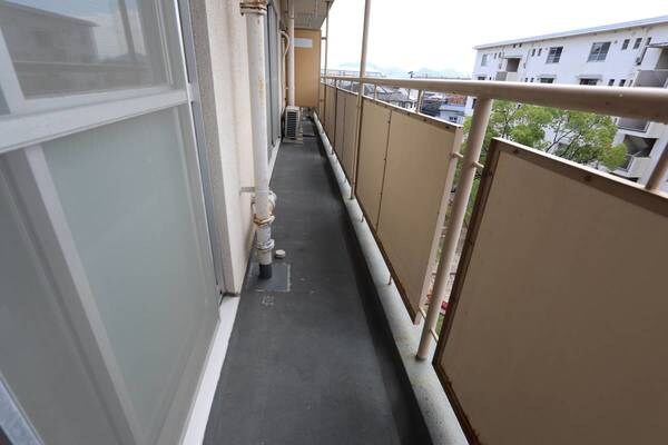 ビレッジハウス上原1号棟の物件内観写真