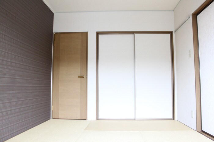 コニファーガーデン　３棟の物件内観写真