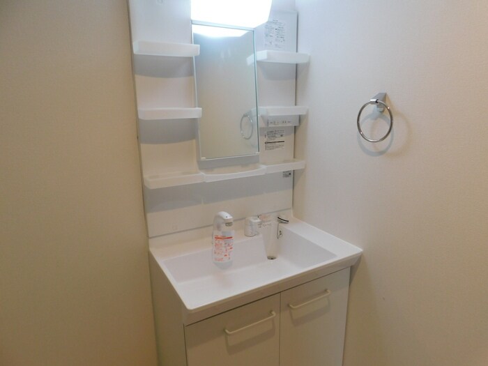 ジーヴォ浜町の物件内観写真