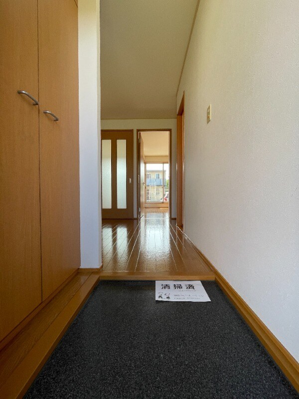 イエンビュ沖　Ａの物件内観写真