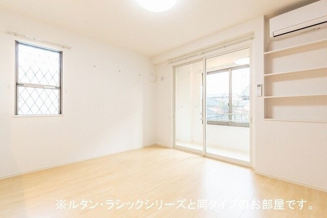 エムズガーデンＢの物件内観写真