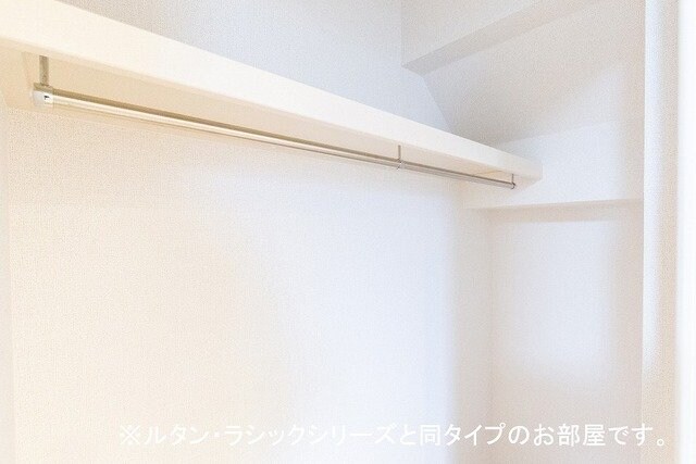 エムズガーデンＢの物件内観写真