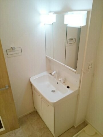 栄駅 徒歩29分 1階の物件内観写真