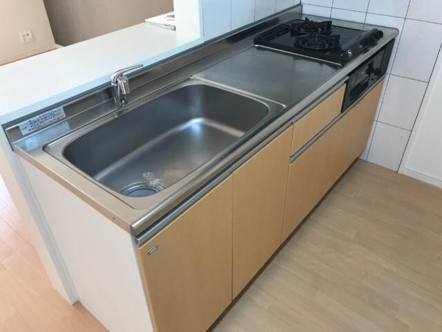 Villa　ｄu port　（ヴィラ　デュ　ポール）の物件内観写真