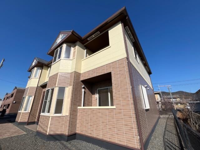 岡山県浅口市金光町占見新田の物件外観写真