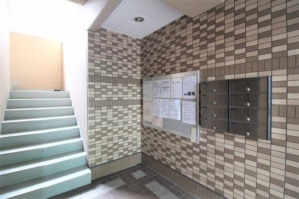 エクセルシオール千代田の物件外観写真