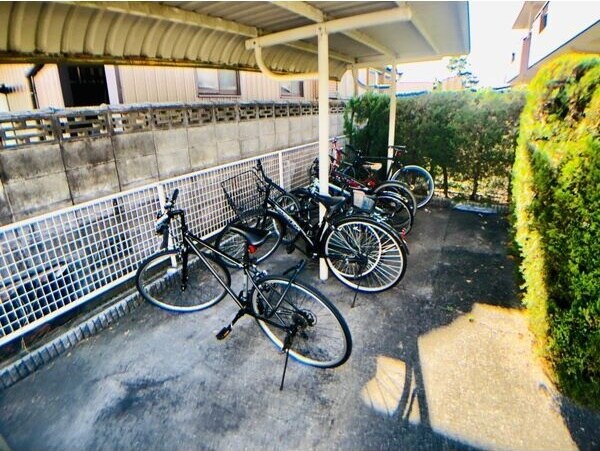 サンハウス横前の物件内観写真