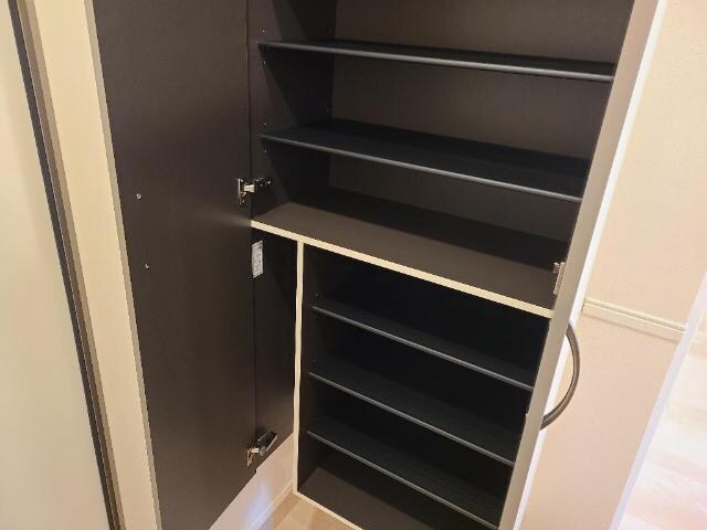 Berg SAKAEの物件内観写真