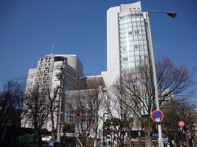 Berg SAKAEの物件外観写真