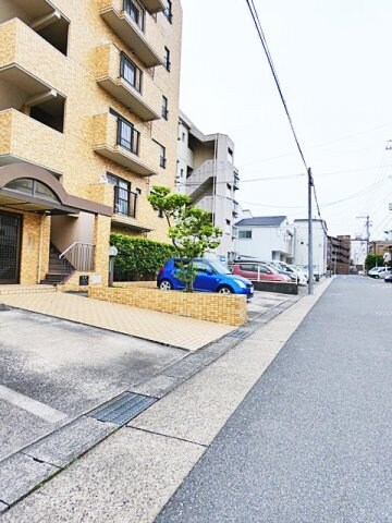 ランドマーク・一社の物件外観写真