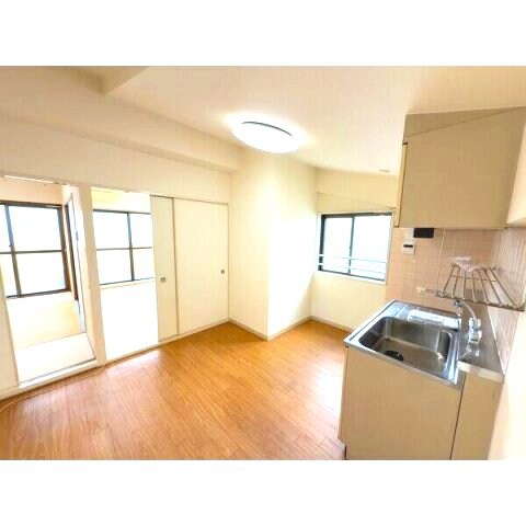 レスカール星ヶ丘の物件内観写真