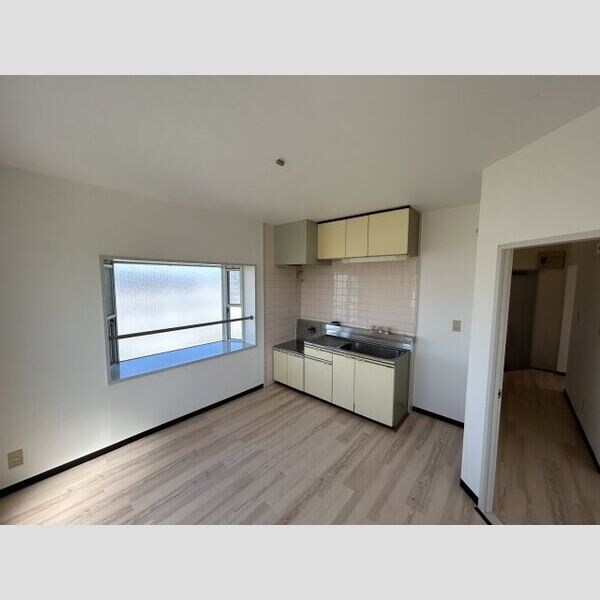 衣浦マンションC棟の物件内観写真