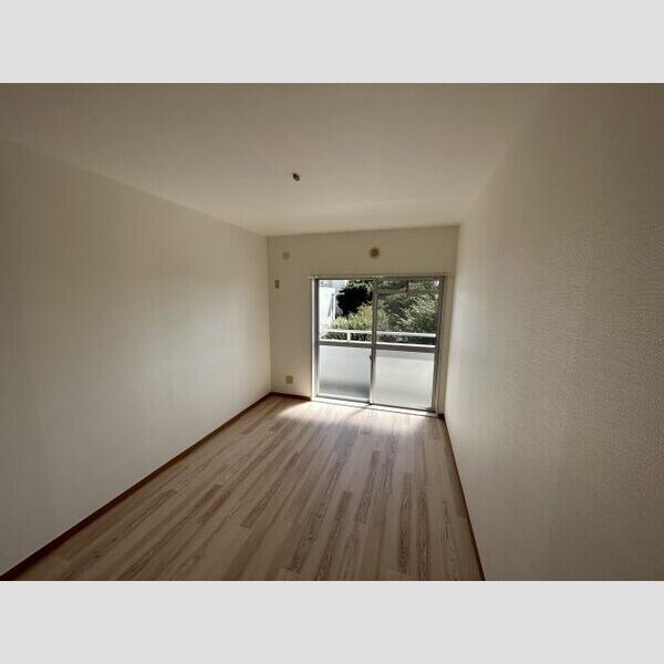 衣浦マンションC棟の物件内観写真