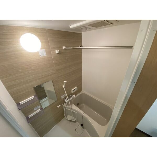 アースクエイク川間の物件内観写真