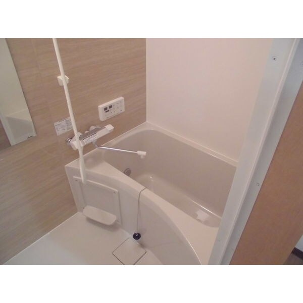 アースクエイク川間の物件内観写真