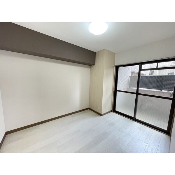 ヴィアーレマルフク南館の物件内観写真