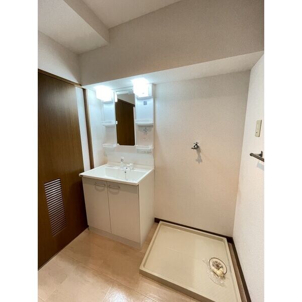 ヴィアーレマルフク南館の物件内観写真