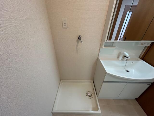 サンタ　ピュアリの物件内観写真