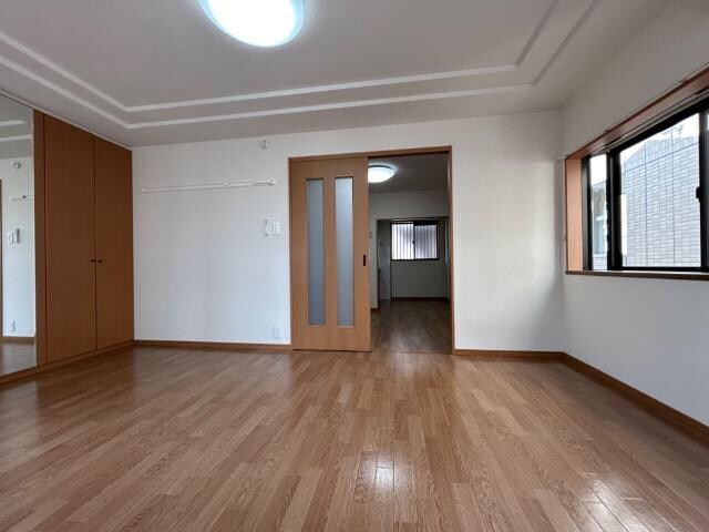 サンタ　ピュアリの物件内観写真