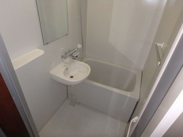 エムズハウス栄の物件内観写真