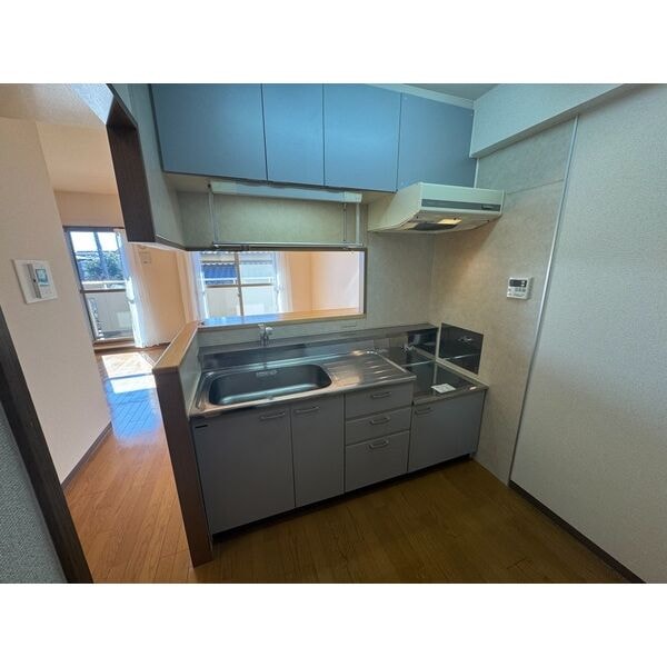 新舞子駅 徒歩4分 2階の物件内観写真