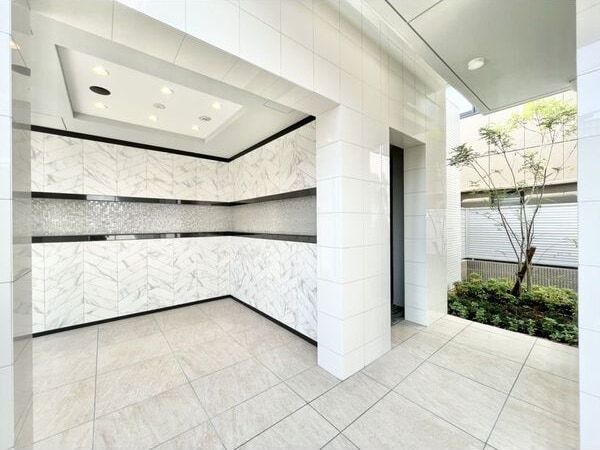 RAFFLE OZONEⅡ -South Garden-の物件外観写真