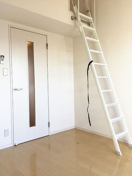 ビルーチェAの物件内観写真