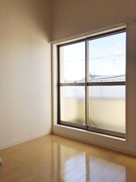 ビルーチェAの物件内観写真