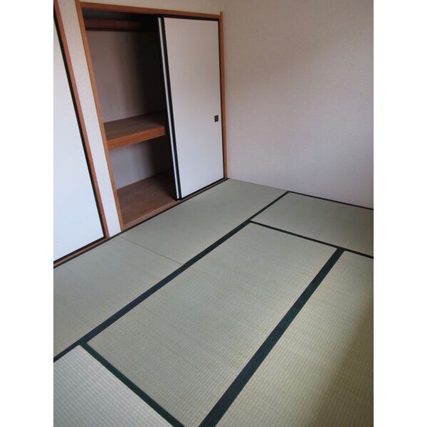 ドミールたかねの物件内観写真