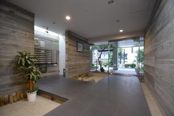 丸の内駅 徒歩6分 4階の物件外観写真