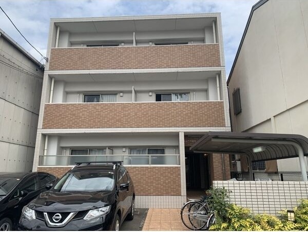 ラ・ヴィアンパレスⅡの物件外観写真