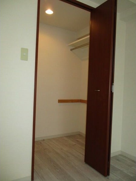 ラ・ヴィアンパレスⅡの物件内観写真